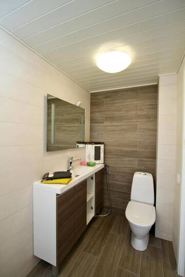 Фото номера Дом с 3 спальнями Дома для отпуска Holiday Houses Saimaa Gardens г. Иматра 5