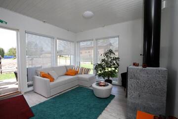 Фото номера Дом с 3 спальнями Дома для отпуска Holiday Houses Saimaa Gardens г. Иматра 9