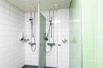 Фото номера Двухместный номер с 2 отдельными кроватями, общей ванной комнатой и доступом в спа-центр Хостелы Imatra Spa Sport Camp г. Иматра 3